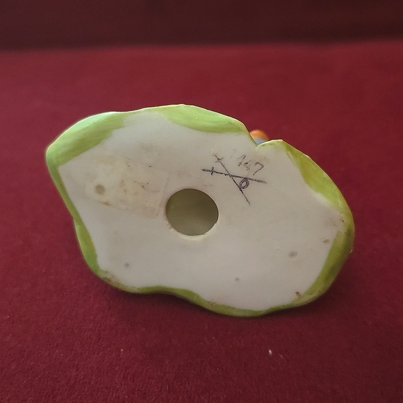 Vintage 90s Homco Porcelain Bisque Frog Figurines 3 Pc. - Picture 5 of 7